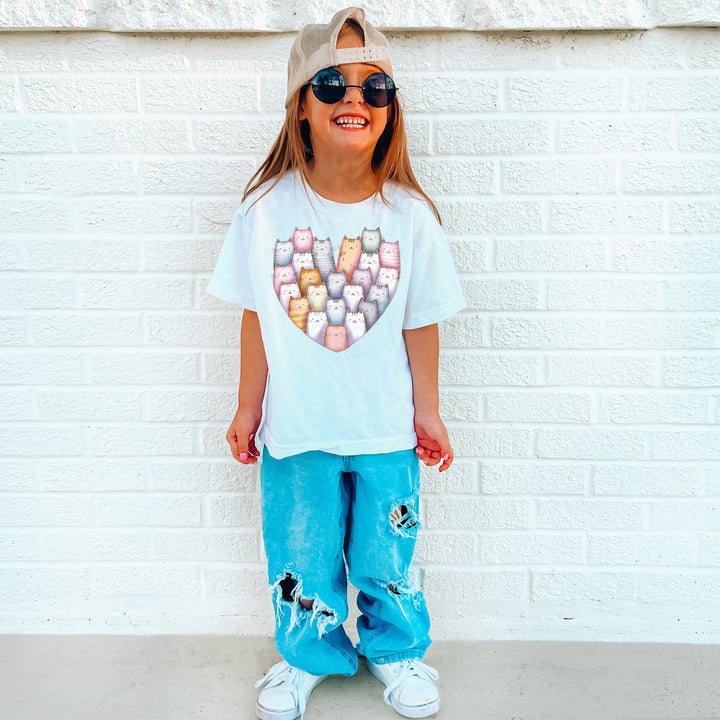 Katzen T-Shirt für Kinder – Niedliches Shirt mit Katzen in Herzform für Mädchen und Jungen-FaceeCo