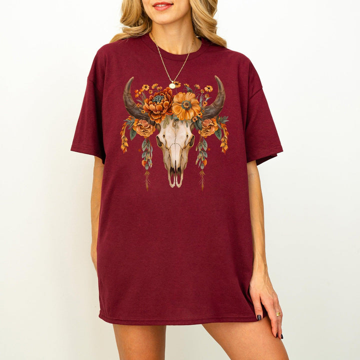 Florale Totenkopf-Kunst T-Shirt | Boho-Kuhschädel-Shirt-FaceeCo