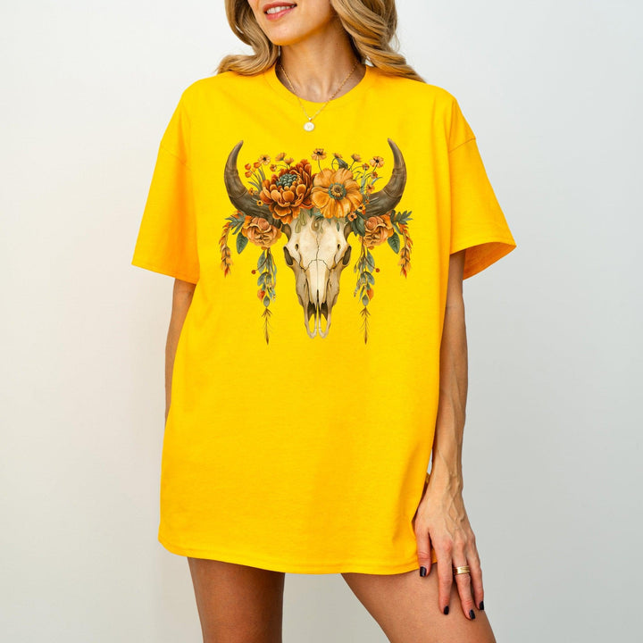 Florale Totenkopf-Kunst T-Shirt | Boho-Kuhschädel-Shirt-FaceeCo