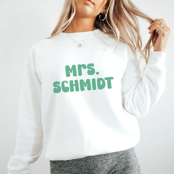 Grooviger 'Mrs.'-Pullover, personalisiert-FaceeCo