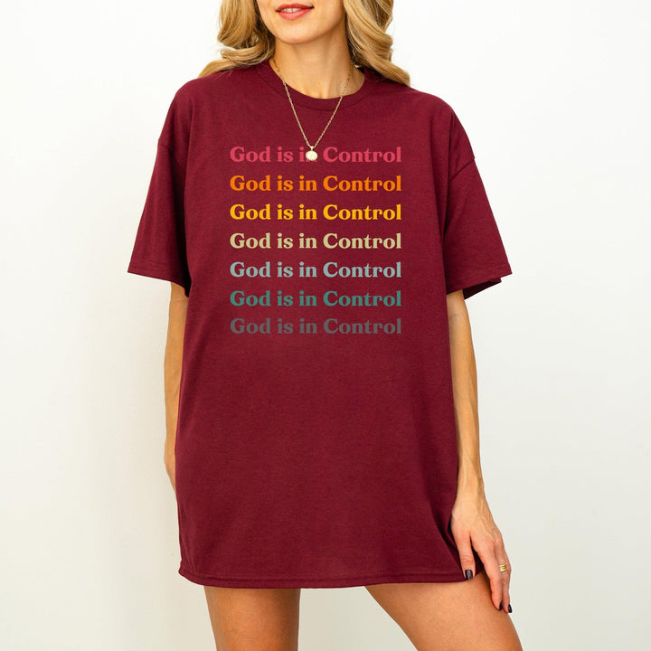 Minimalistisches "God is in Control" T-Shirt | Trendiges Glaube-Unisex-Shirt-FaceeCo