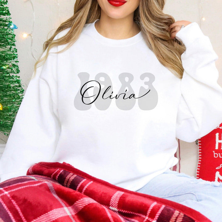 Personalisierter Pullover mit Name und Jahr | Einzigartiger Erinnerungs Pullover-FaceeCo