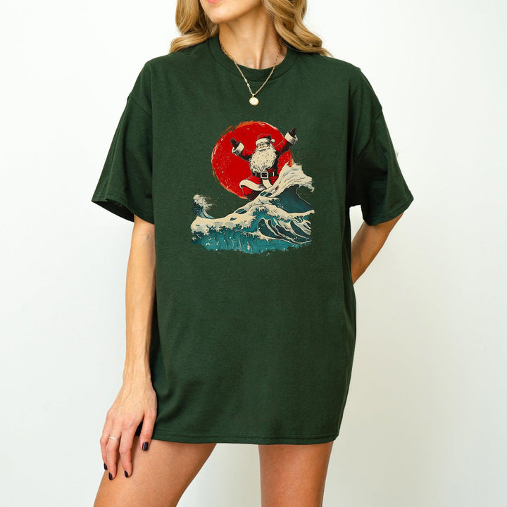 Santa beim Wellenreiten-Shirt | Surfender Santa im japanischen Sonnenuntergang-FaceeCo