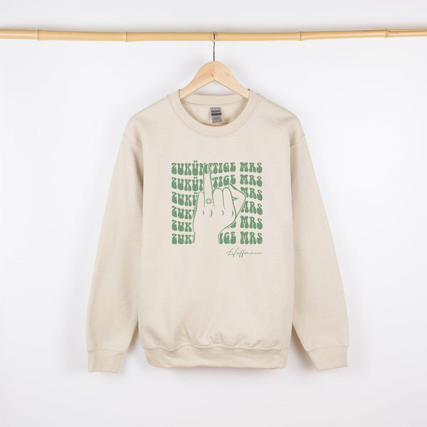 Zukünftige Mrs. Pullover – personalisiert mit Namen-FaceeCo