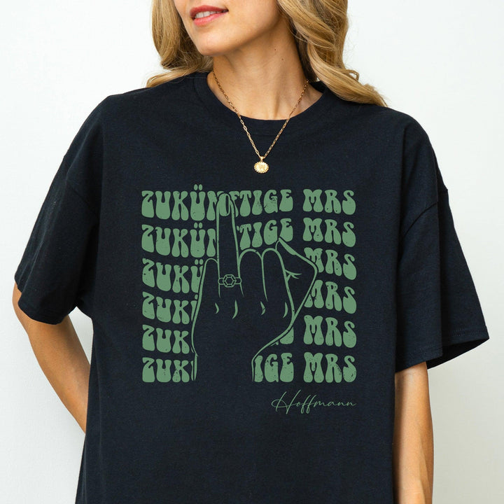 Zukünftige Mrs. T-Shirt – personalisiert für den besonderen Anlass-FaceeCo